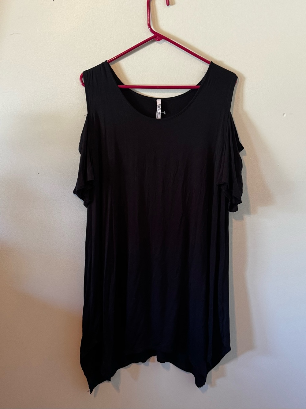 Clara Sun Woo Black Cold-Shoulder Tunic Top